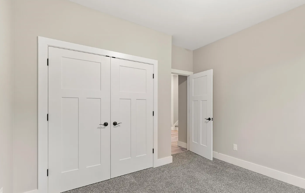 E CROFT CIRCLE — photo 26