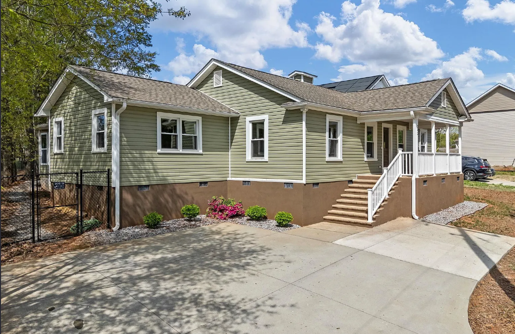 WEST CLARK — photo 1